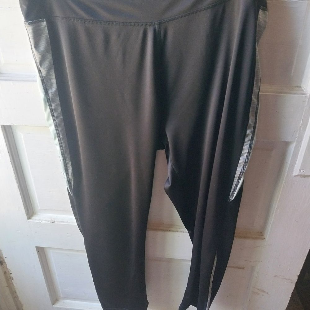 Zone Pro Black Leggings for Everyday Comfort